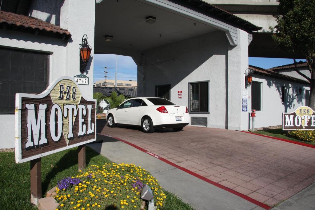 Ez 8 Motel Old Town Сан Диего Екстериор снимка