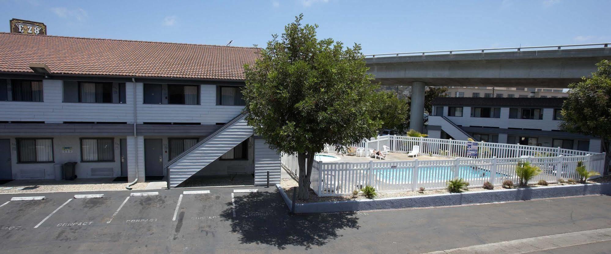 Ez 8 Motel Old Town Сан Диего Екстериор снимка